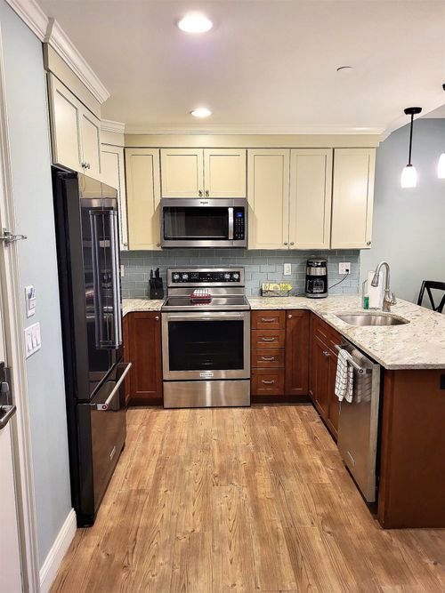 401403-22 S Mountain Rd, Lincoln, NH, 03251-4268 | Card Image
