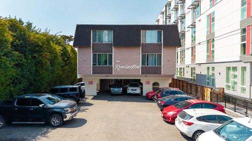 14333 32nd Ave Ne, Seattle, WA, 98125-3637 | Card Image