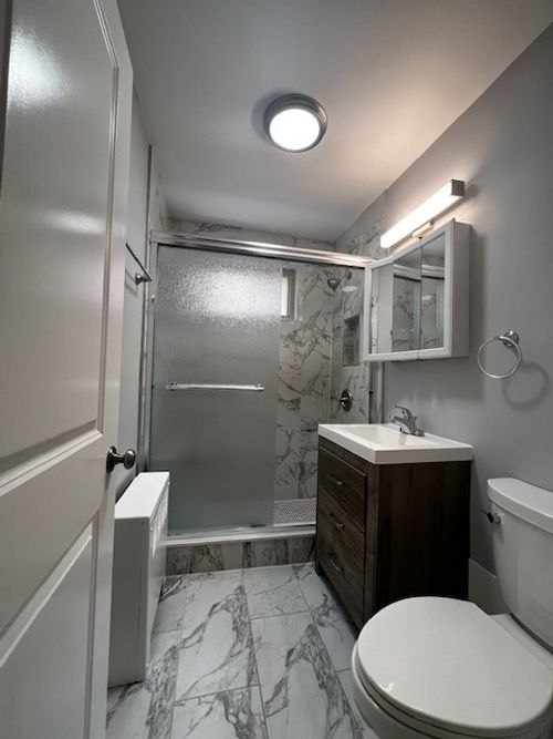 apt-1e-2409 W Jarvis Ave, Chicago, IL, 60645-1627 | Card Image