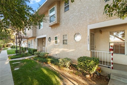 43675 Park Ave, Lancaster, CA, 93534-5078 | Card Image