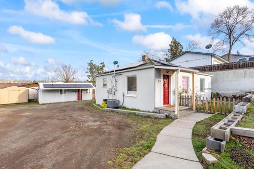 433 Se 9th St, Madras, OR, 97741-2113 | Card Image