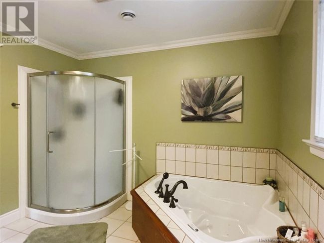 1454 2 E Sault Rd, House other with 3 bedrooms, 4 bathrooms and null parking in Saint Joseph NB | Image 24