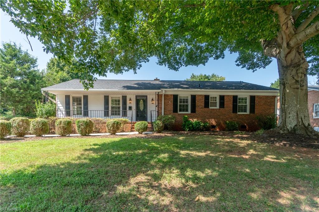 Pembroke Rd, Greensboro, NC 27408