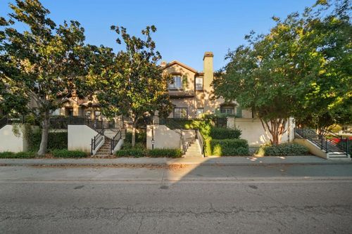 3285 Vineyard Park Way, San Jose, CA, 95135-2065 | Card Image