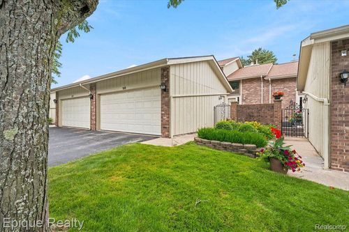 26 Kirks Court, Rochester Hills, MI, 48309 | Card Image