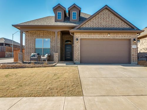 9301 Bronze Meadow Drive, Fort Worth, TX, 76131 | Card Image