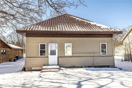 123 S Roosevelt Road, Black River Falls, WI, 54615 | Card Image
