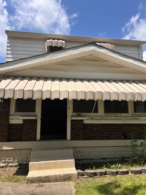 2742 Allen Ave, Indianapolis, IN, 46203-5160 | Card Image