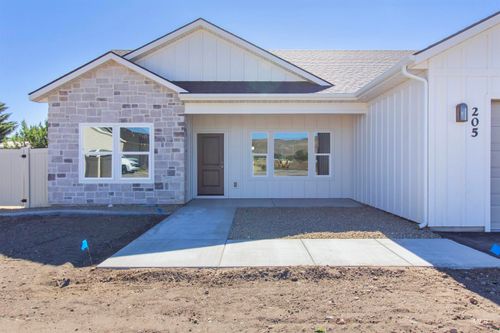 205 W 1st N, Saint Charles, ID, 83272 | Card Image