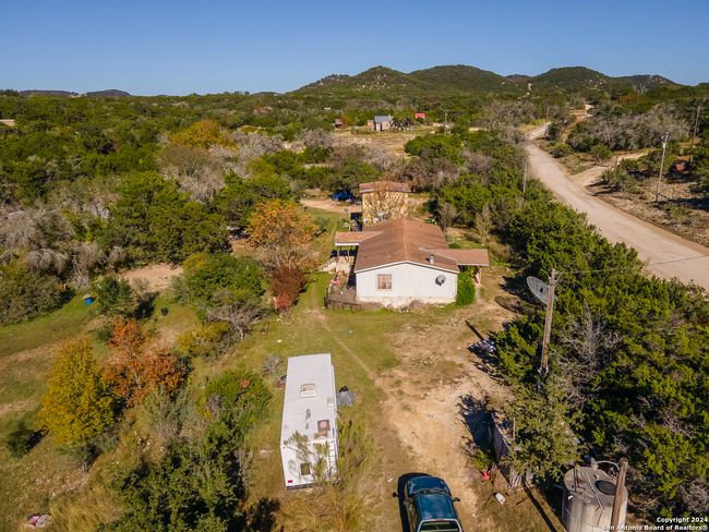 989 Oil Wl, Home with 3 bedrooms, 2 bathrooms and null parking in Pipe Creek TX | Image 71
