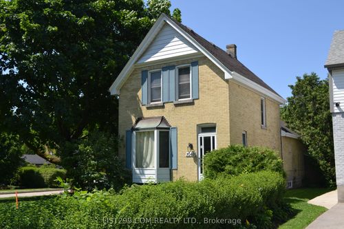 1049 N Talbot Street N, London East, ON, N6A2V9 | Card Image