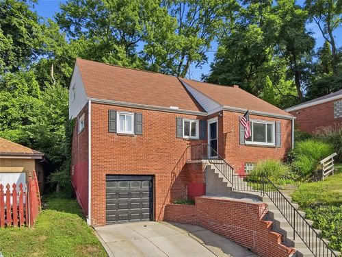 3856 Hilpert St, Brentwood, PA, 15227-3553 | Card Image