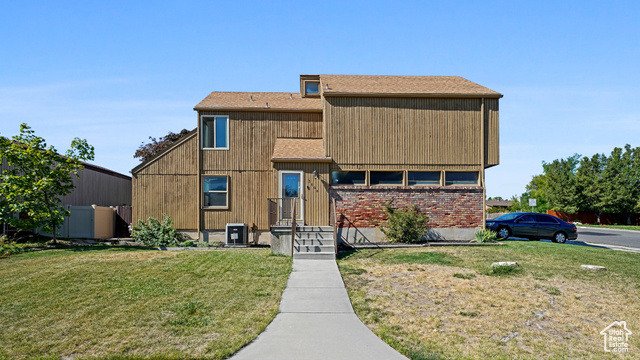 Ferron Dr, Taylorsville, UT 84129