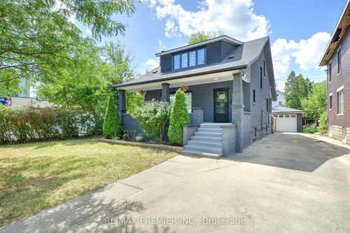 1467 Ouellette Ave, Windsor, ON, N8X1K1 | Card Image