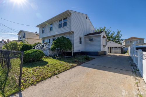 15 Clinton Ave, Keasbey, NJ, 08832-1103 | Card Image