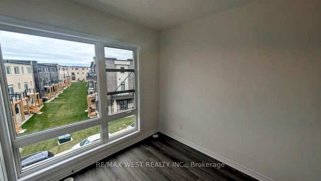 11 Paradox St, House attached with 3 bedrooms, 4 bathrooms and 1 parking in Woodbridge ON | Image 21