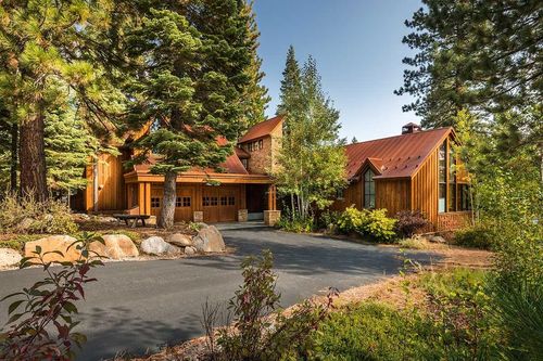 8625 Huntington Ct, Truckee, CA, 96161-4279 | Card Image