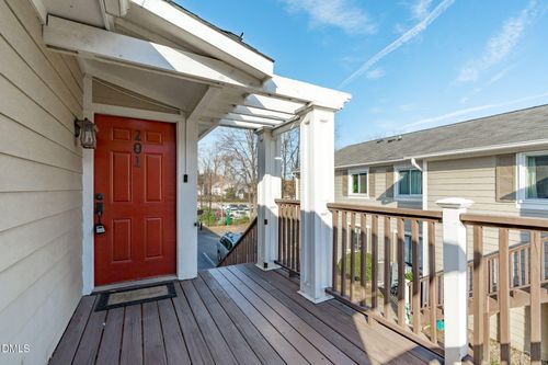 2208 Stafford Ave, Raleigh, NC, 27607-7382 | Card Image