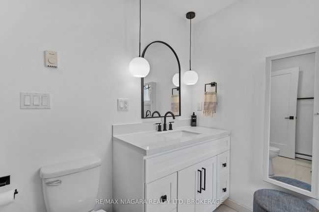 39 Pine St, House other with 2 bedrooms, 1 bathrooms and 2 parking in Port Colborne ON | Image 12