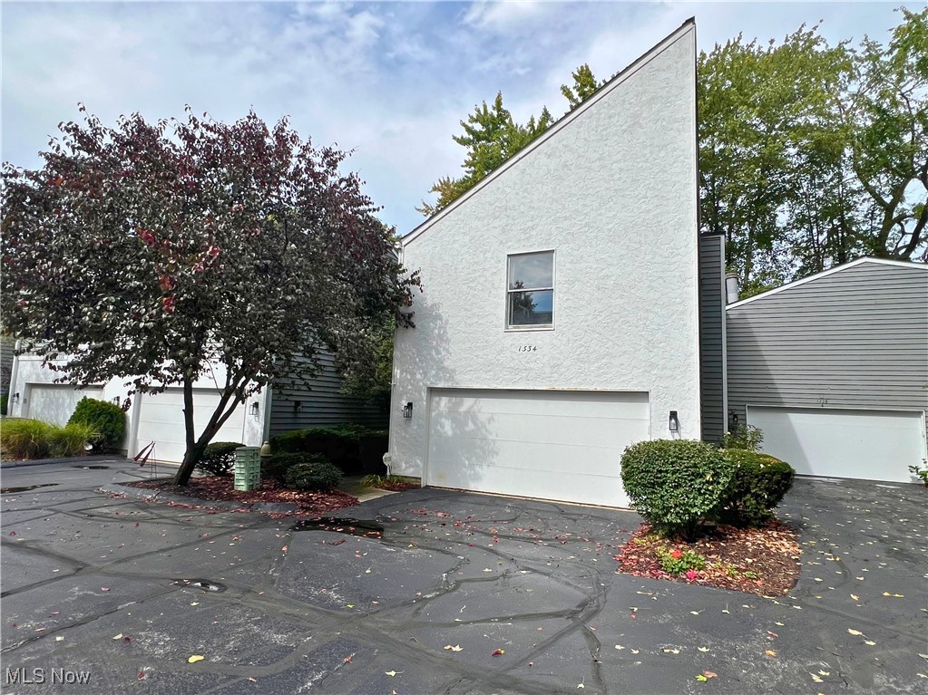 Patti Park, Westlake, OH 44145