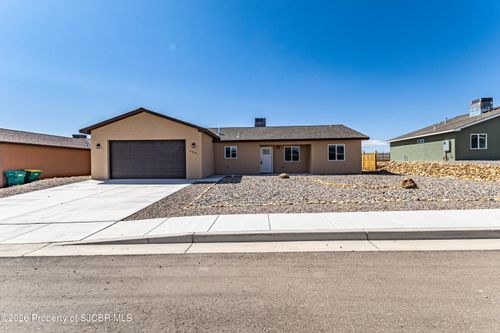 2031 Raptor St, Farmington, NM, 87401-5448 | Card Image