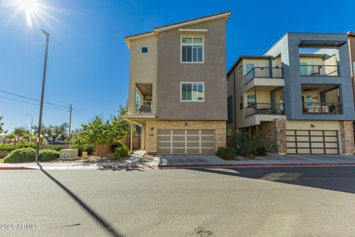 7045 W Carter Dr, Chandler, AZ, 85226-1290 | Card Image