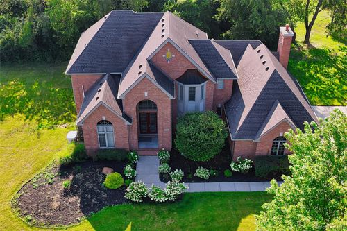 4461 Old Oak Ct, Plymouth, MI, 48170-6362 | Card Image