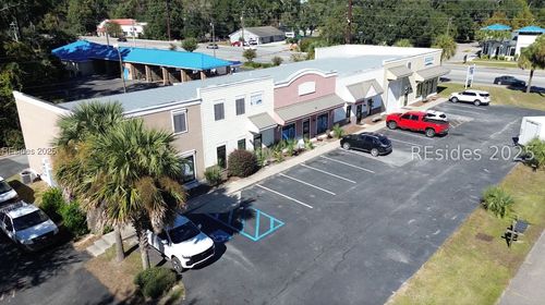 820 Parris Island Gtwy, Beaufort, SC, 29906-6918 | Card Image