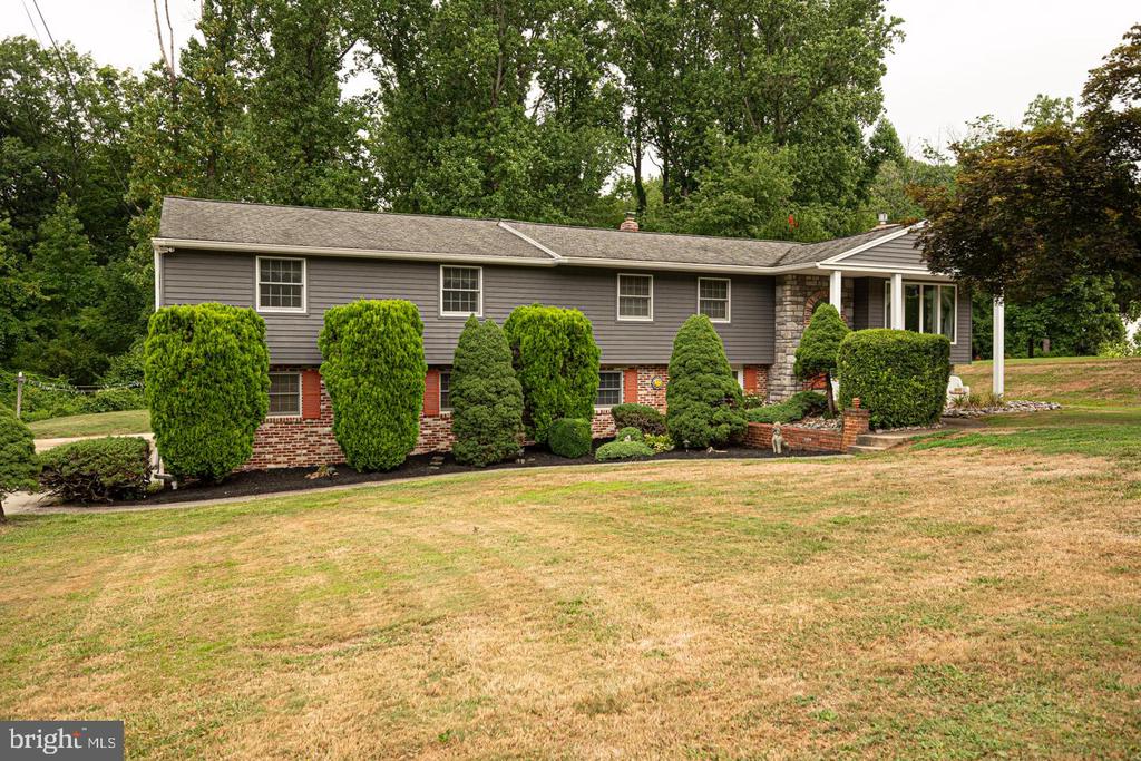 Devon Ln, Media, PA 19063