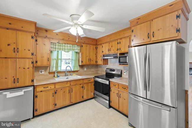 2243 Brucetown Rd, House other with 3 bedrooms, 2 bathrooms and null parking in Clear Brook VA | Image 10