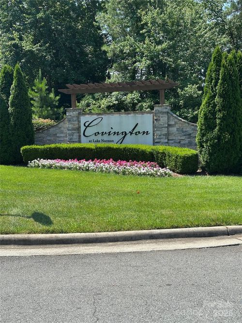 7464 Albemarle Dr, Denver, NC, 28037-6534 | Card Image