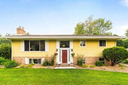 35 Flynn St, Esko, MN, 55733-9703 | Card Image