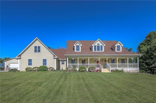14043 170th St, Bonner Springs, KS, 66012-7820 | Card Image