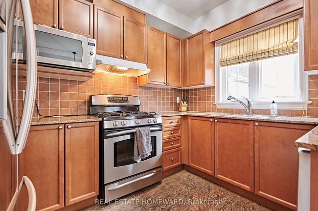 4 Isaac Devins Ave, House attached with 3 bedrooms, 4 bathrooms and 1 parking in Vaughan ON | Image 12
