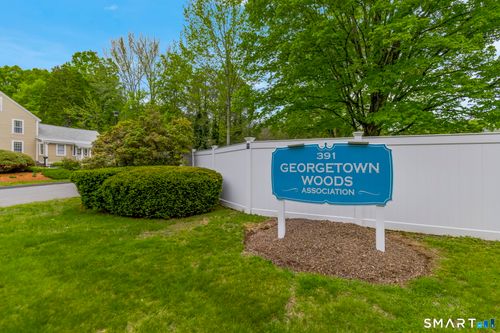 504-391 Main St, Deep River, CT, 06417-2019 | Card Image