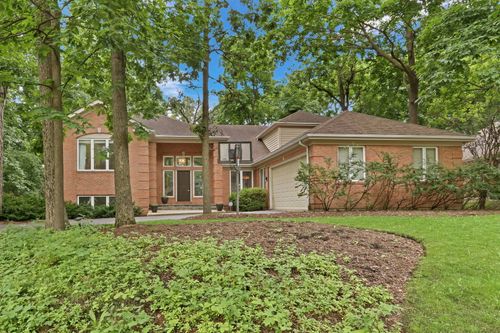 7509 Bittersweet Dr, Gurnee, IL, 60031-5106 | Card Image