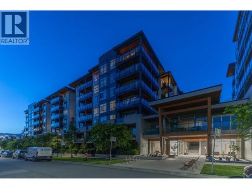 th5-128 E 8th St, North Vancouver, BC, V7L0H2 | Card Image