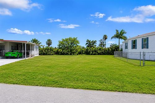 8520 Sw 21st Ct, Davie, FL, 33324-5337 | Card Image