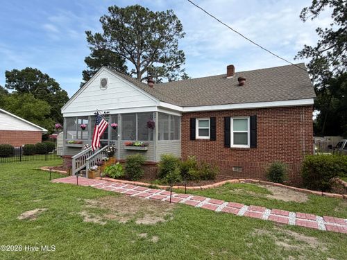 225 Gordon St, Thomson, GA, 30824-1539 | Card Image