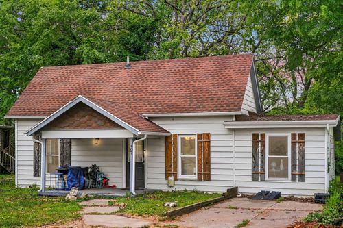 407 S Clarke Ave, Clever, MO, 65631-6568 | Card Image