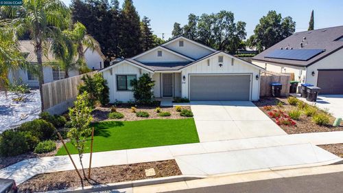 2245 E Oak Ave, Visalia, CA, 93292-8099 | Card Image