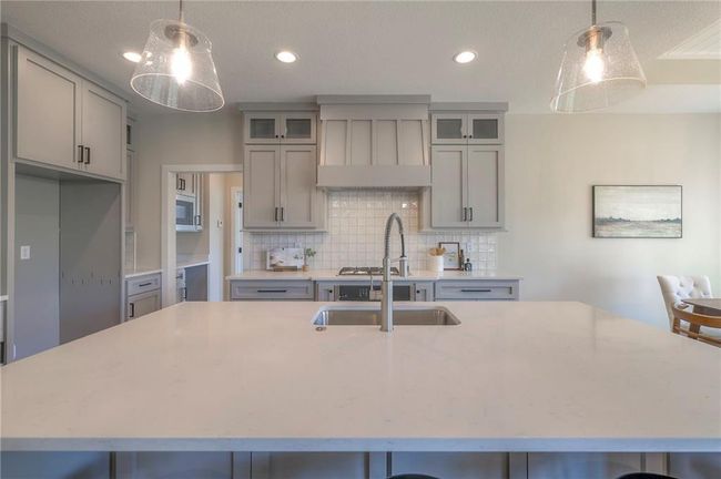 17732 S Brockway St, House other with 4 bedrooms, 3 bathrooms and null parking in Olathe KS | Image 17