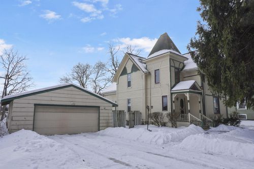 406 N Main St, Capac, MI, 48014-3148 | Card Image