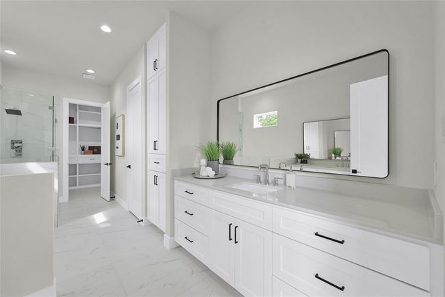 B - 2808 Cary St, House other with 3 bedrooms, 4 bathrooms and null parking in Houston TX | Image 21