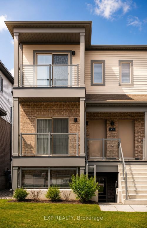 40-205 W Oak Trail, Kitchener, ON, N2R0R9 | Card Image