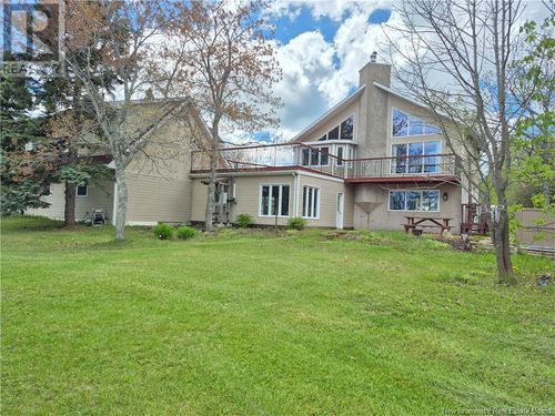 619 Rue Baie, Beresford, NB, E8K1X3 | Card Image