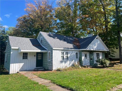 421 3rd Ave S, Park Falls, WI, 54552-1231 | Card Image