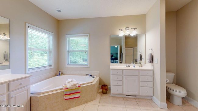 17 Lavender Dr, House other with 4 bedrooms, 5 bathrooms and 2 parking in Whispering Pines NC | Image 32