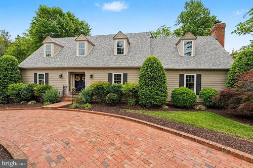 301 Falling Creek Rd, FREDERICKSBURG, VA, 22401-5205 | Card Image