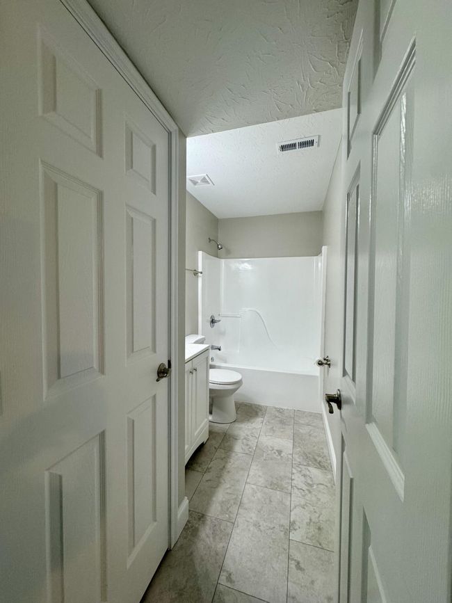 1039 Meadowbrook Ct, House other with 4 bedrooms, 2 bathrooms and null parking in Hebron KY | Image 37